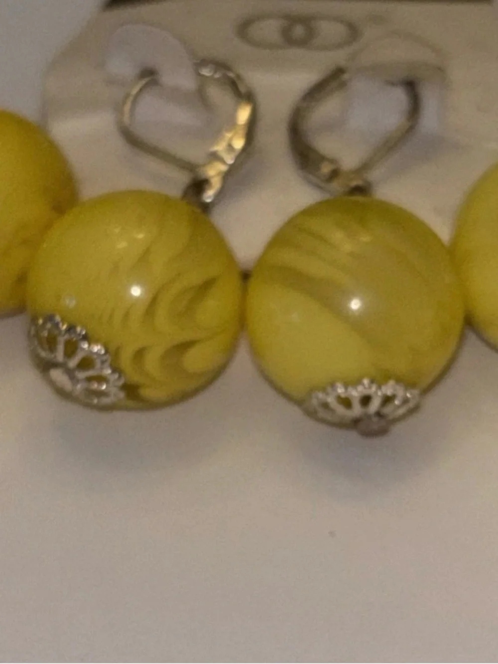 Vintage Large Round Acrylic Lemon Yellow Bead Necklace & Earring‎ Set 18”